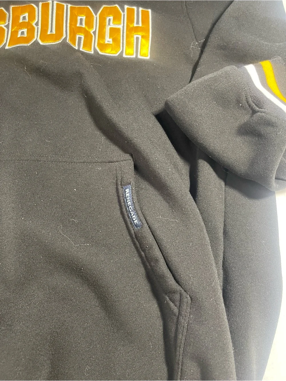 Pittsburgh Black & Gold Embroidered Hoodie Sweatshirt Size Large Renegade Unisex